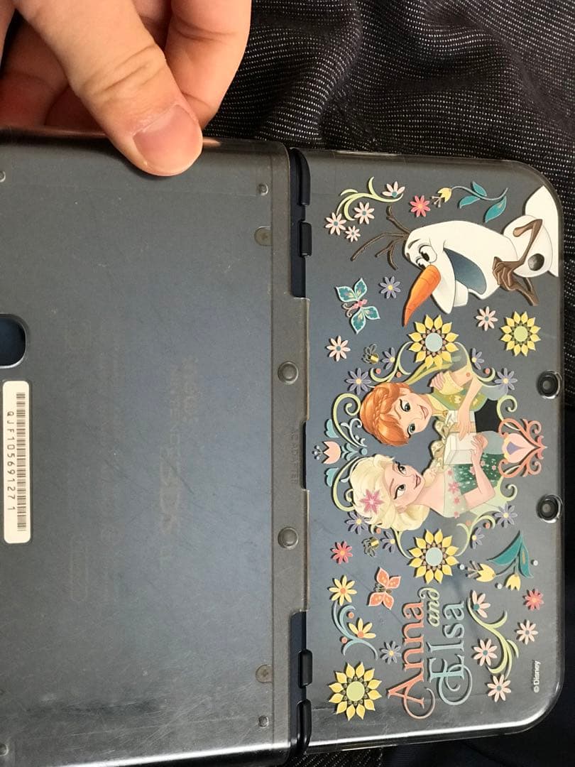 任天堂3DS 本体とケース