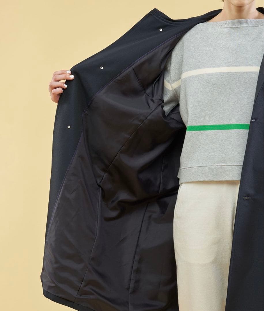 新品　ギャルリーヴィー　シェイプメモリー フーデッドラグランコート