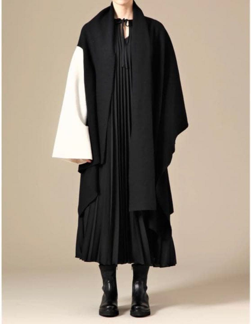 PLAIN PEOPLE ＊SULTAN圧縮ウールニット片袖ストール