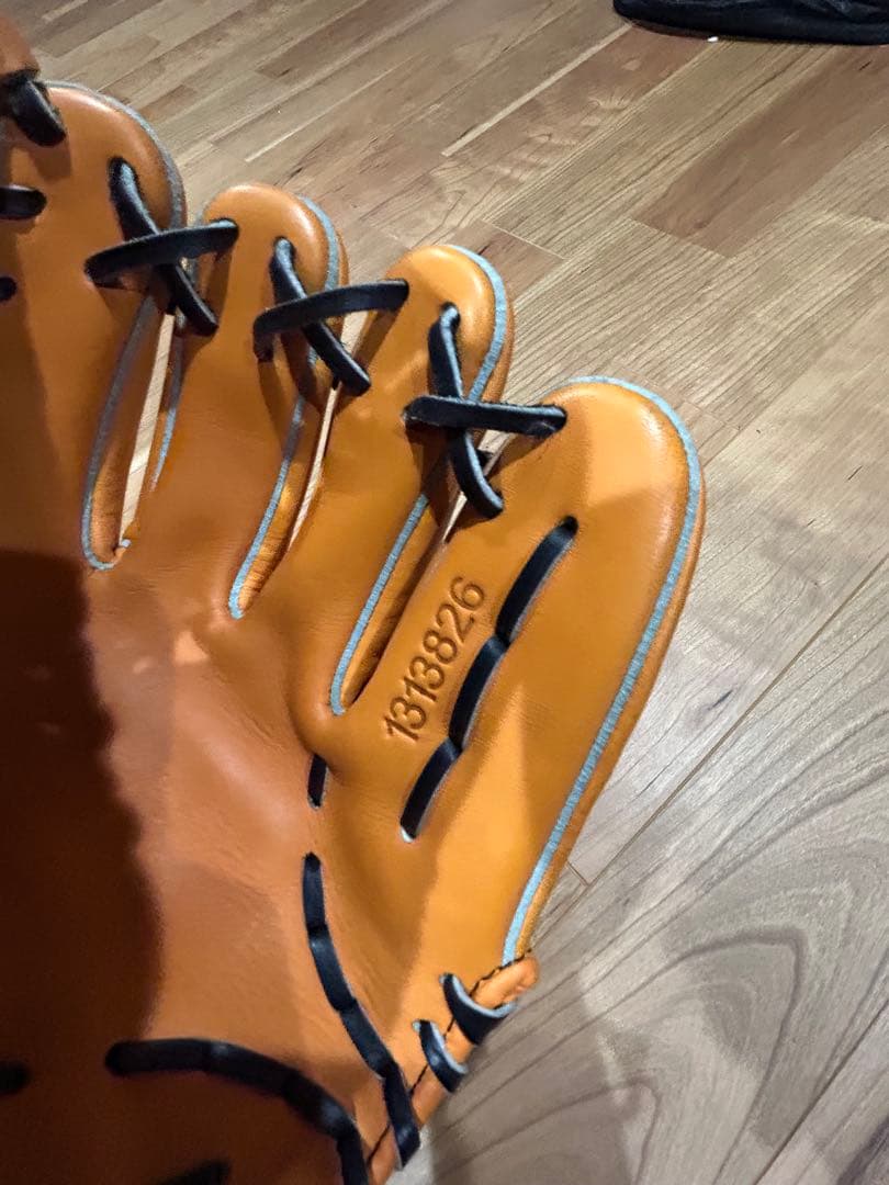 アンダーアーマー　少年軟式　グローブ　右投げ