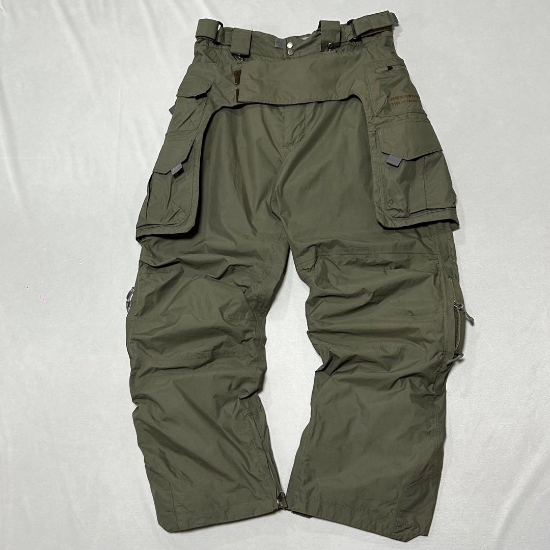 Helly Hansen リップストップ タクティカル ナイロン カーゴパンツ