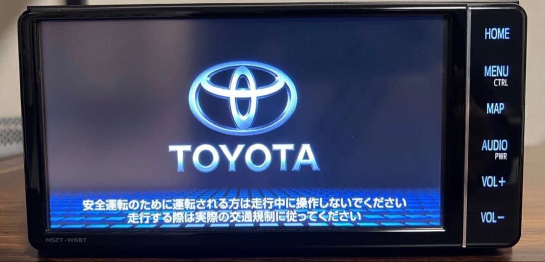 トヨタ純正ナビ NSZT-W68T ７インチ