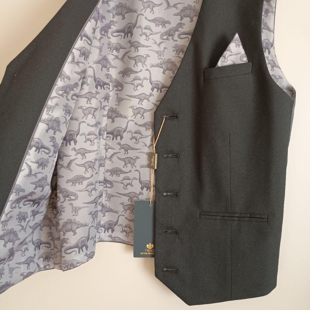 新品　NEXT　男の子　黒　ブラック　スーツ　ベスト　ジャケット　パンツ　152