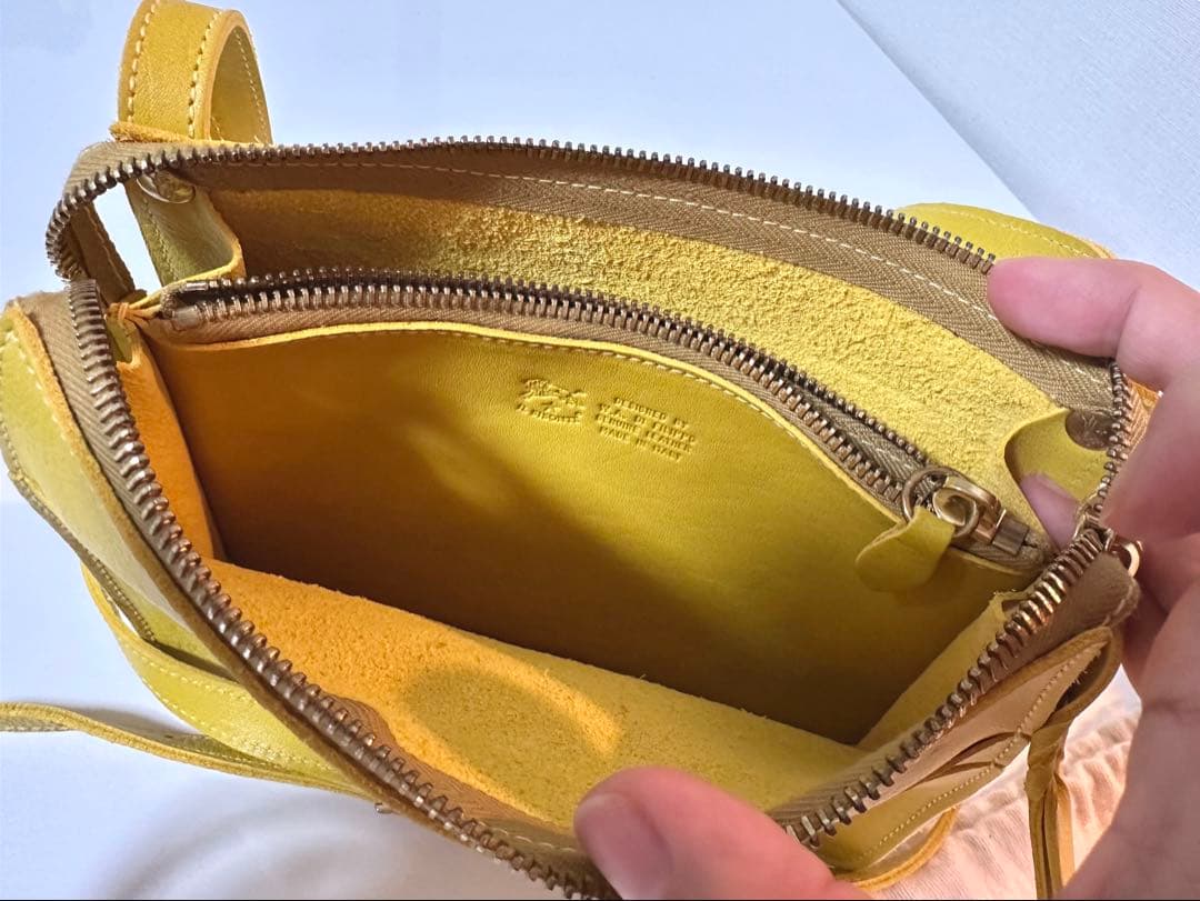 IL BISONTE 本革 レザー ミニショルダーバッグ/ポシェット/イエロー