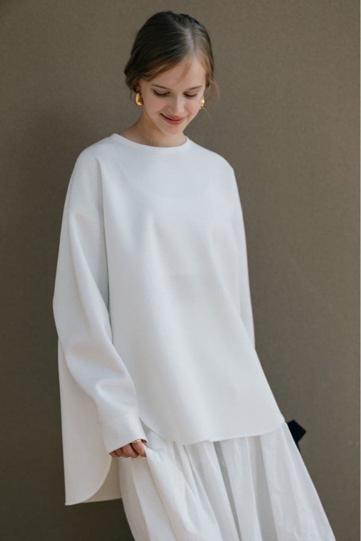 pois ポワ　マシュマロプルオーバー　新品未使用