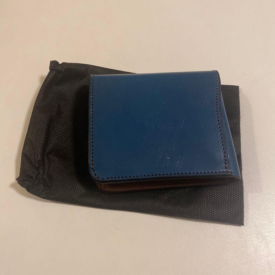 【新品未使用箱付き】✴︎クリスマスセール✴︎CLAMP 2つ折りウォレット　ブルー