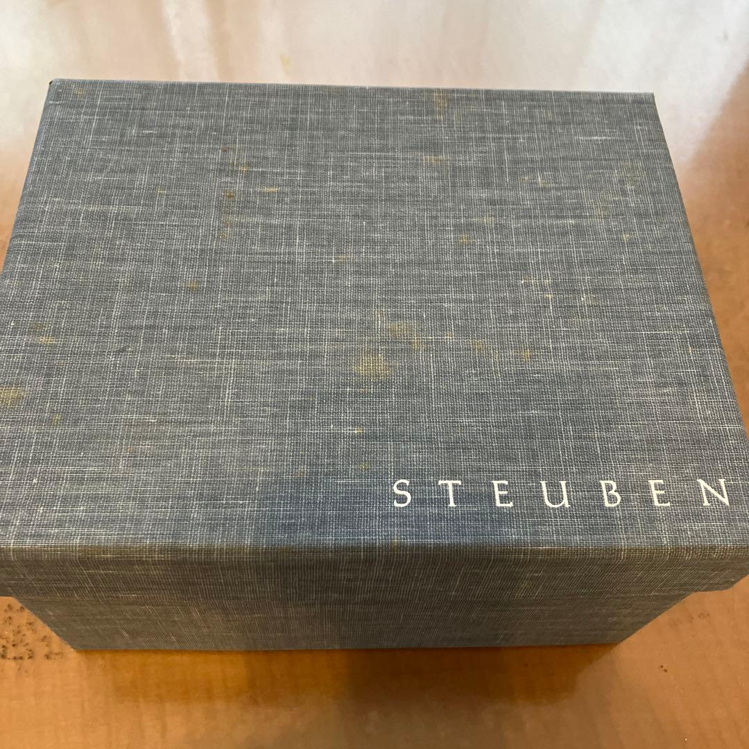 スチューベン　STEUBEN apple