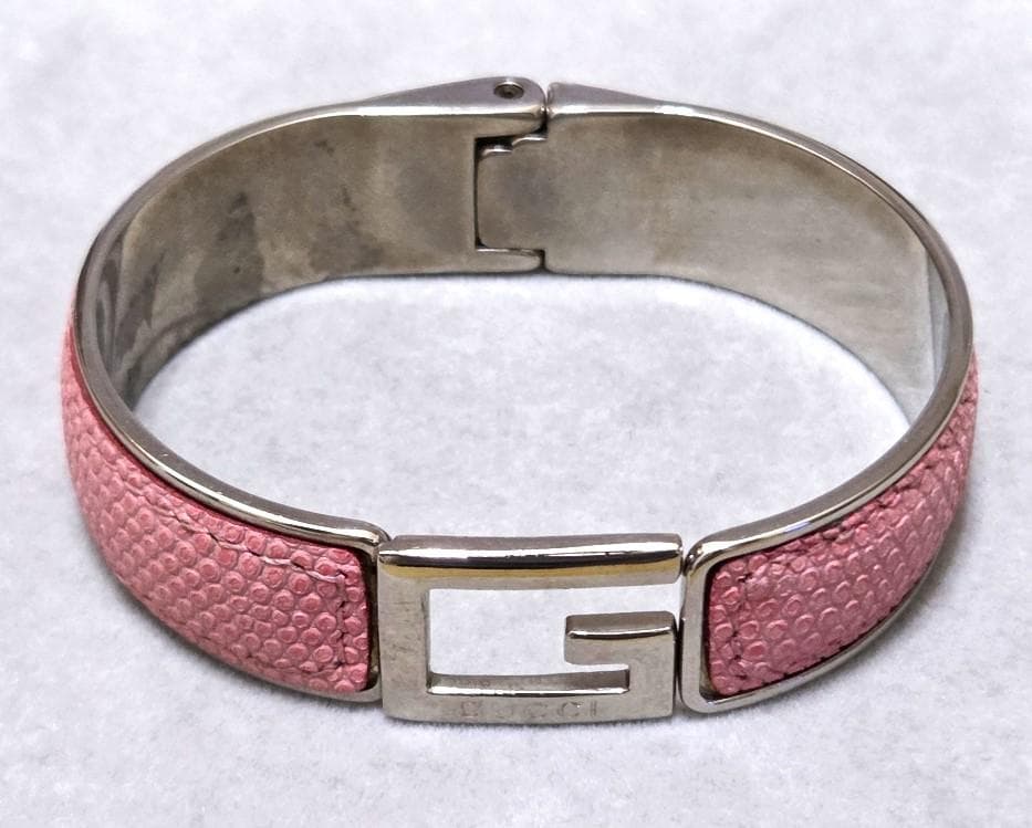 GUCCI グッチ ピンクレザー　Gロゴ　バングル　41337