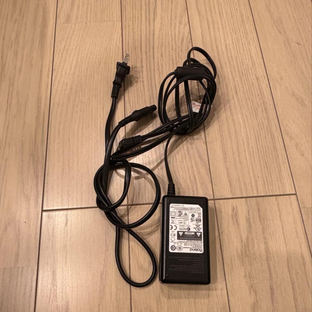 Roland FA-06 シンセサイザー