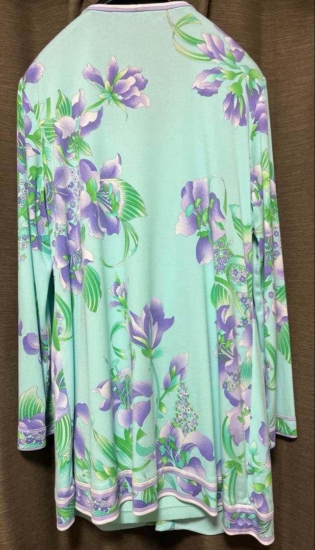 レオナールチュニック＆ブラックパンツ2点セット　お値下げ