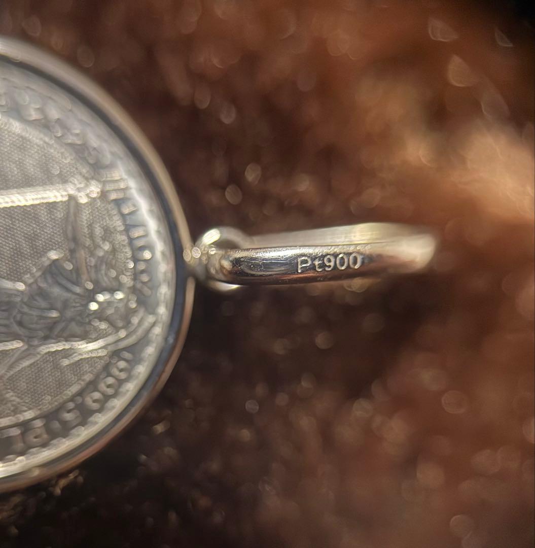 限界値　純プラチナ枠900 チャーム 1／10オンスブリタニア硬貨