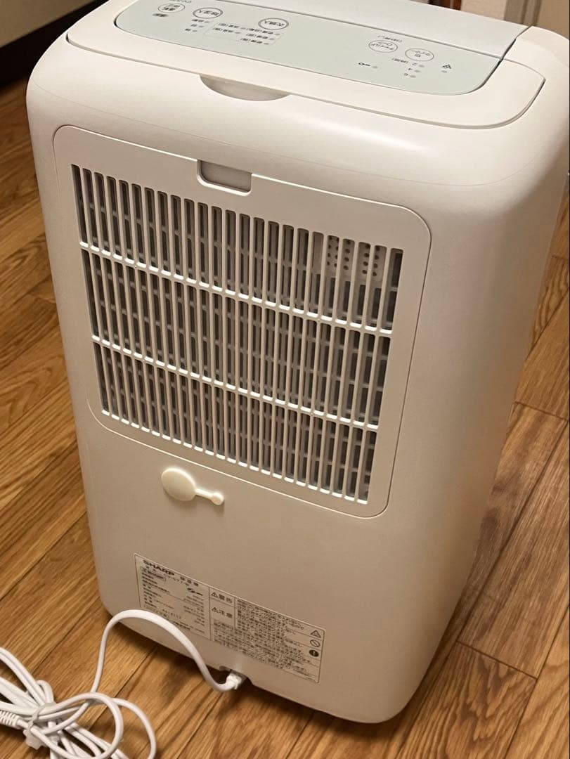 週末セール【美品・2024年製】SHARP 除湿機 CV-S71-W