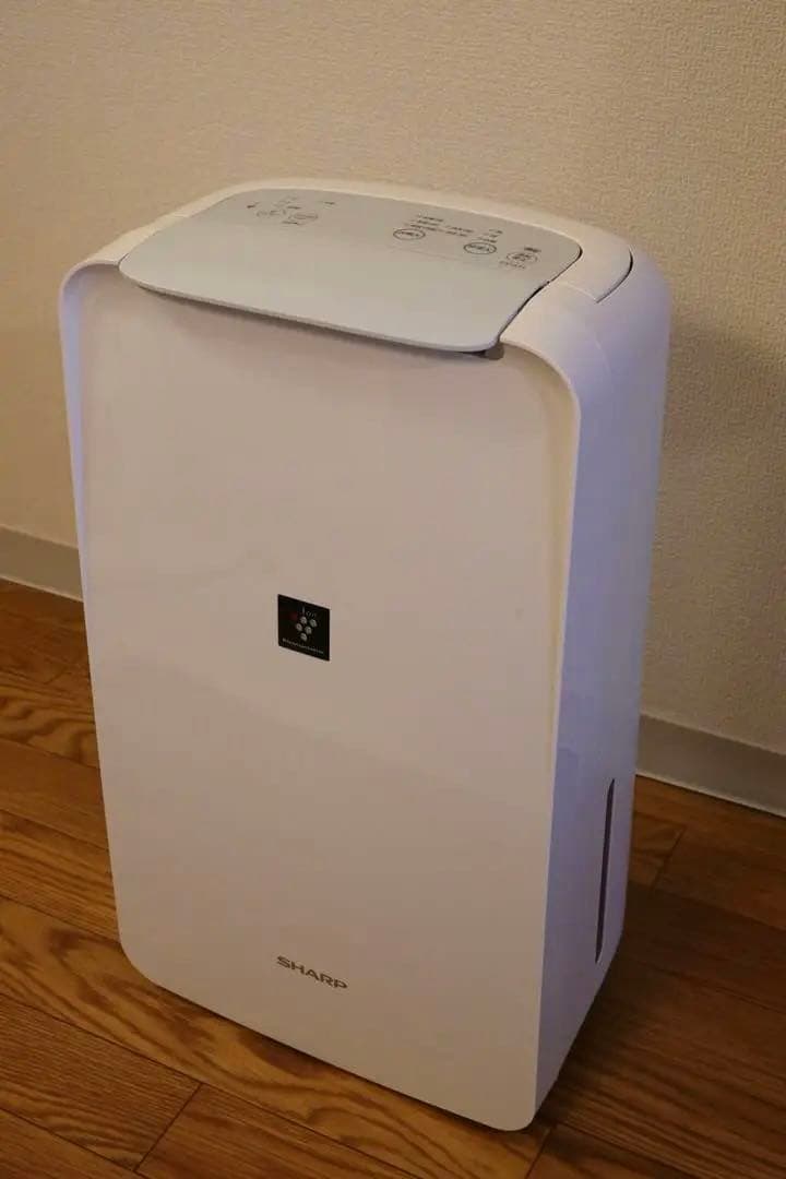 週末セール【美品・2024年製】SHARP 除湿機 CV-S71-W