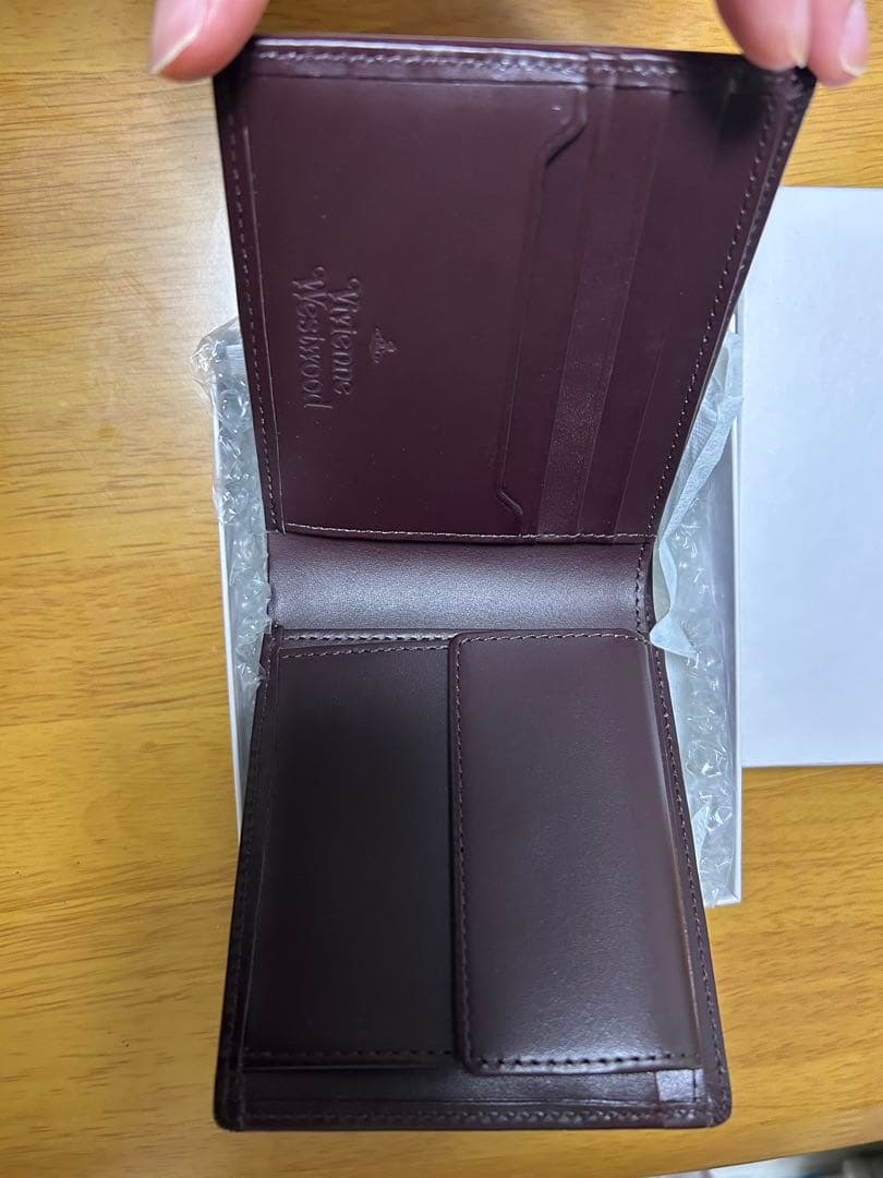箱付 ヴィヴィアンウエストウッド レザー折財布 茶 エンベロープ