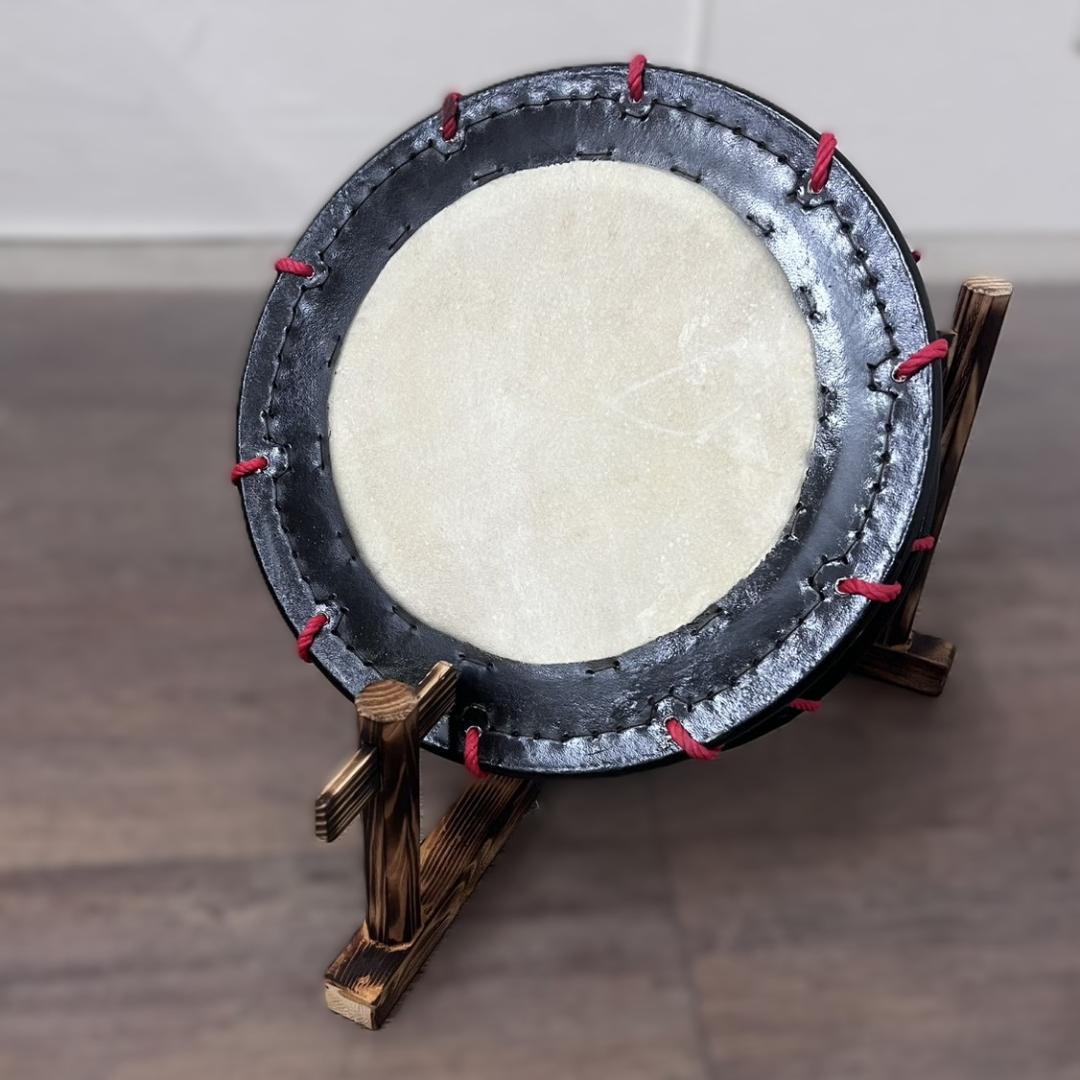 フォロー割【蔵出し】締め太鼓 牛革 和太鼓 バチ付 台付 平太鼓 入門用