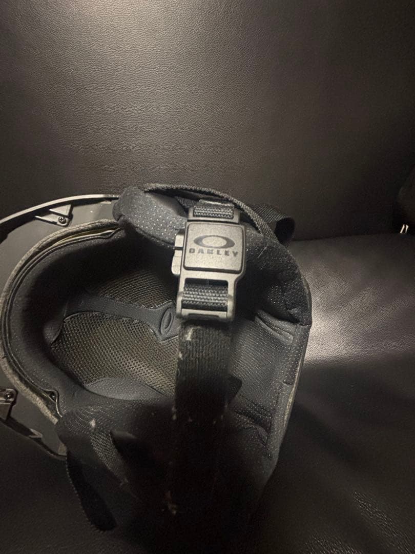 連*様 OAKLEY ブラック ヘルメット MIPS LG 59〜63cm