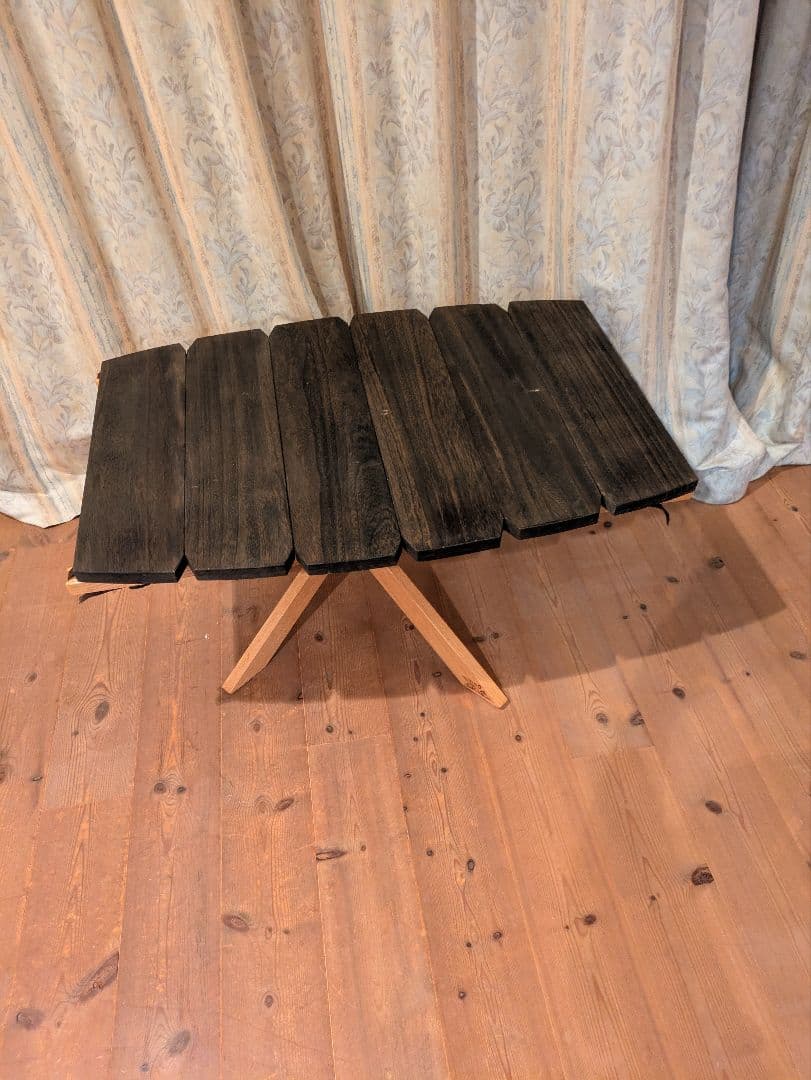 OUTSIDE IN　アウトドアイン　テーブル