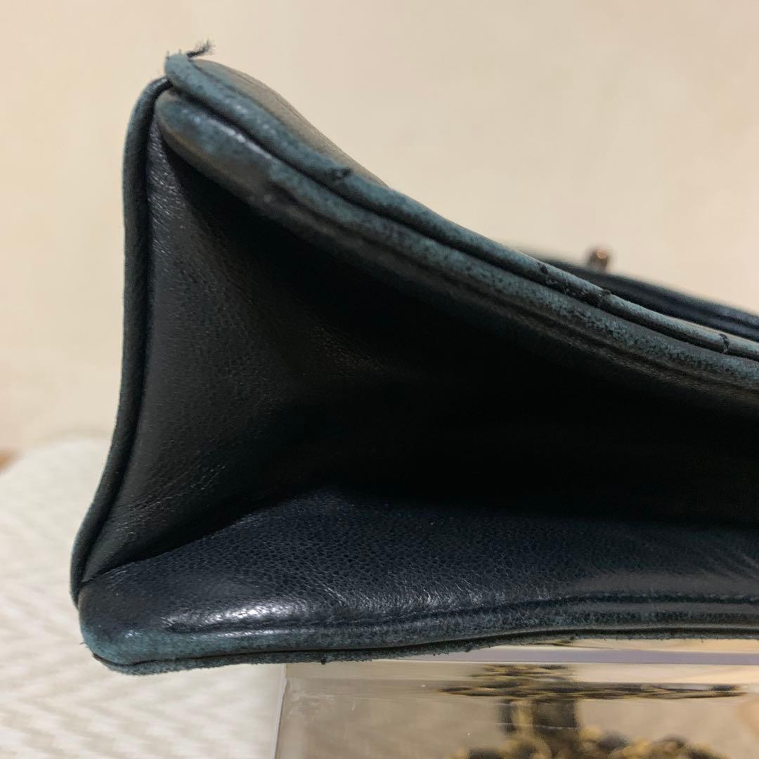 CHANELチェーンショルダーバック