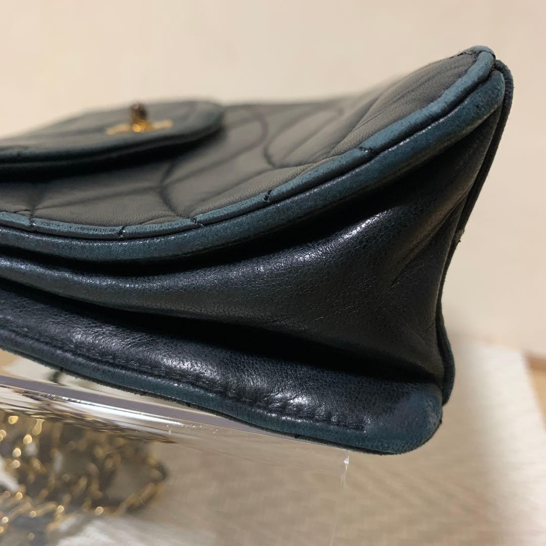 CHANELチェーンショルダーバック