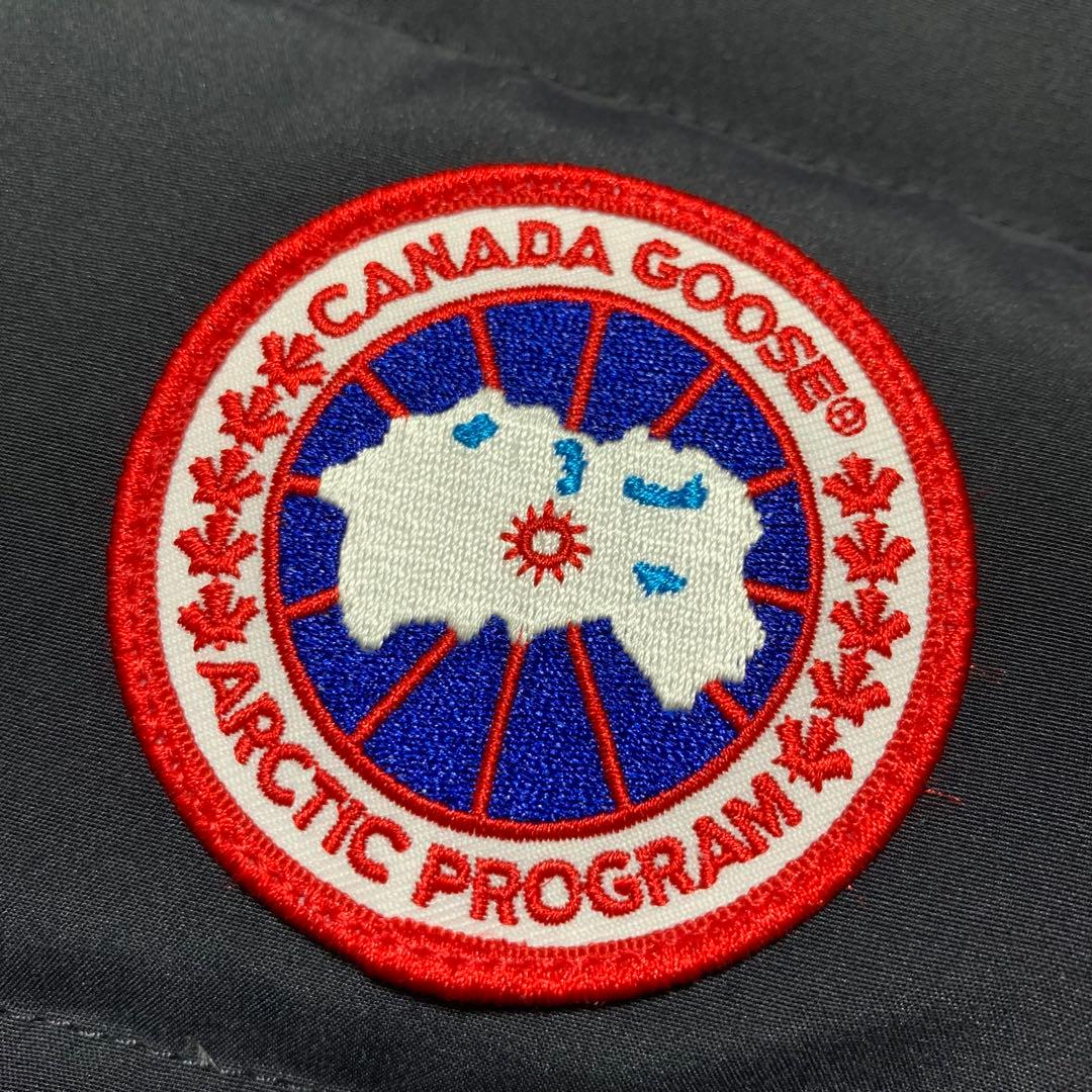 カナダグース　レディース　フリースタイル　ダウンベスト　ネイビー　サイズXS