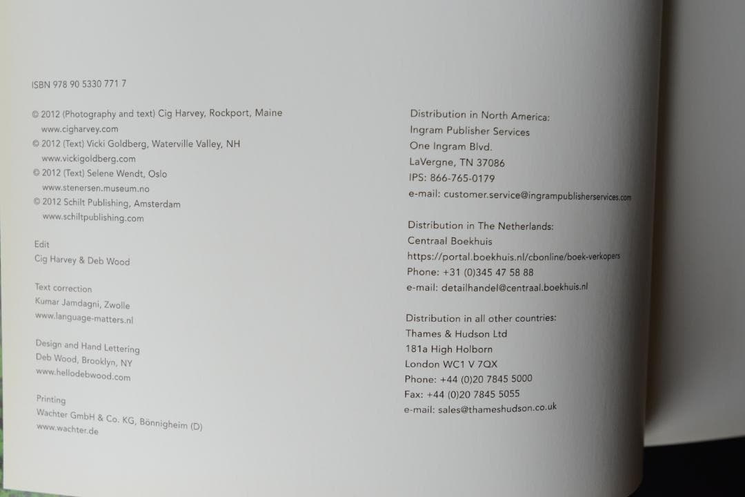 【Cig Harvey: You Look at Me Like an .. 】