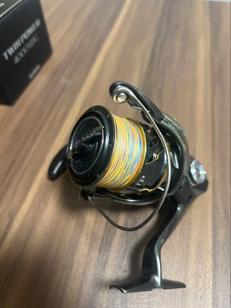 リール SHIMANO 20TWIN POWER 4000MHG