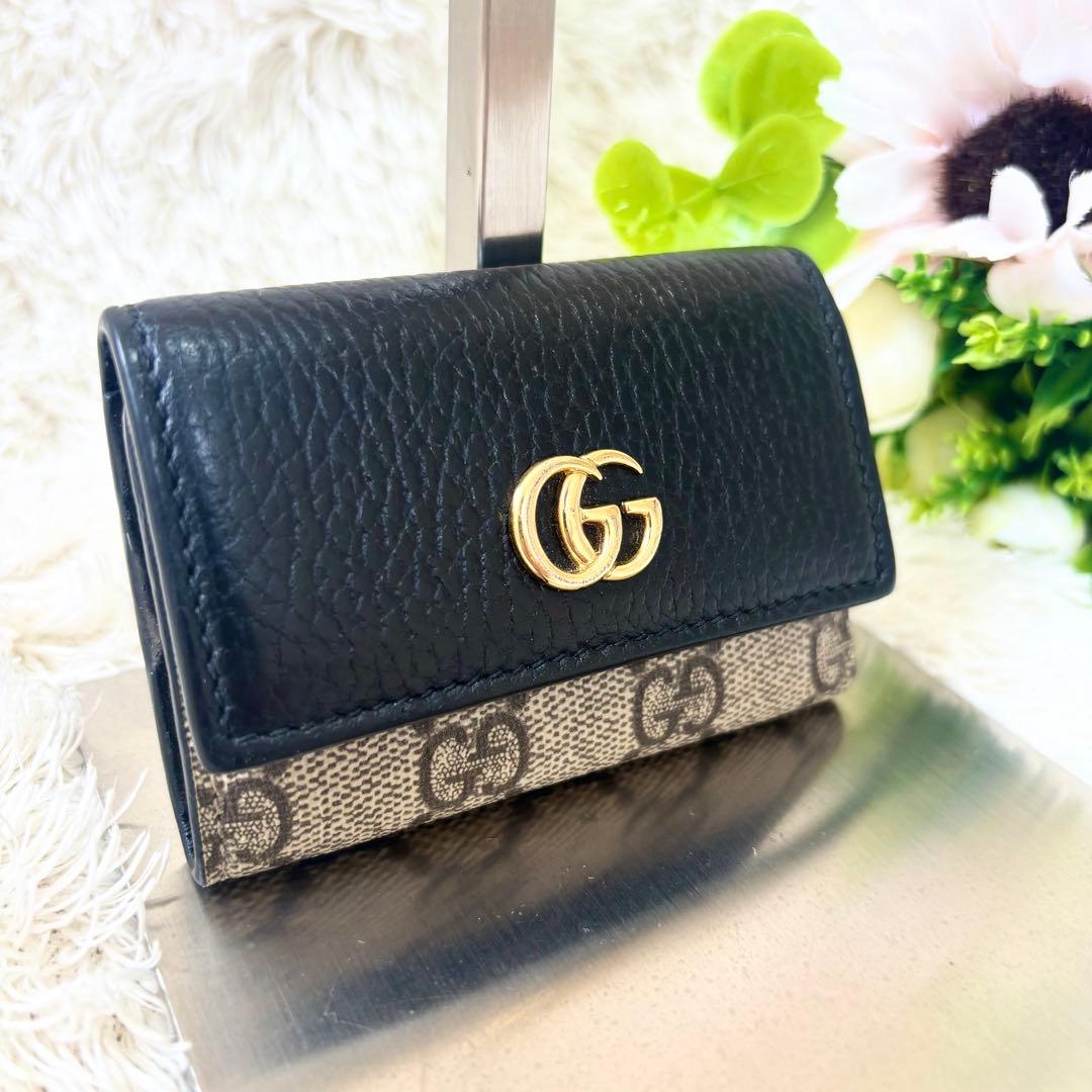 美品 現行 グッチ ６連キーケース マーモント GGスプリーム レザー 黒
