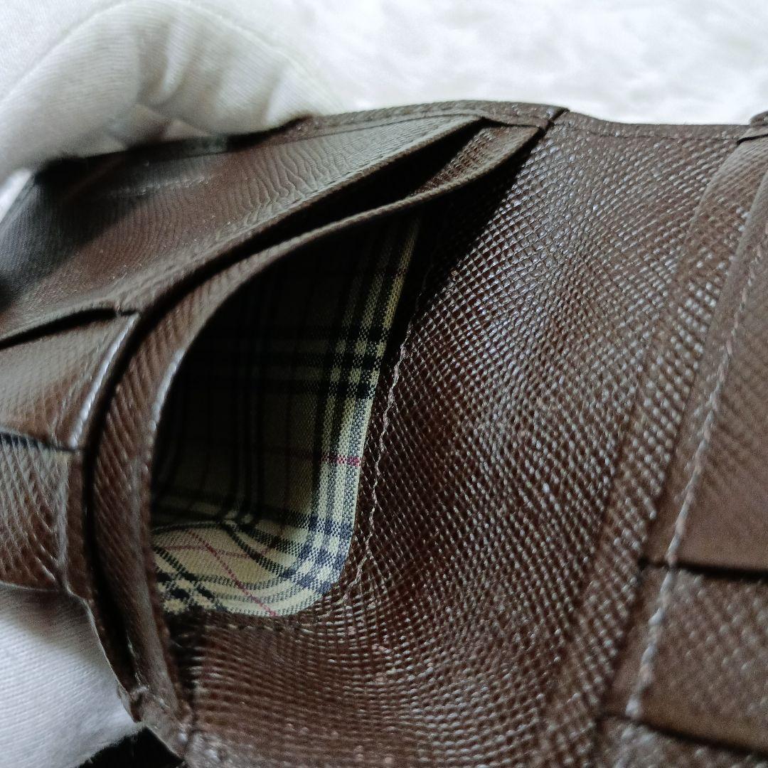 BURBERRY　バーバリー　二つ折り財布　レザー　ダークブラウン　ノバチェック