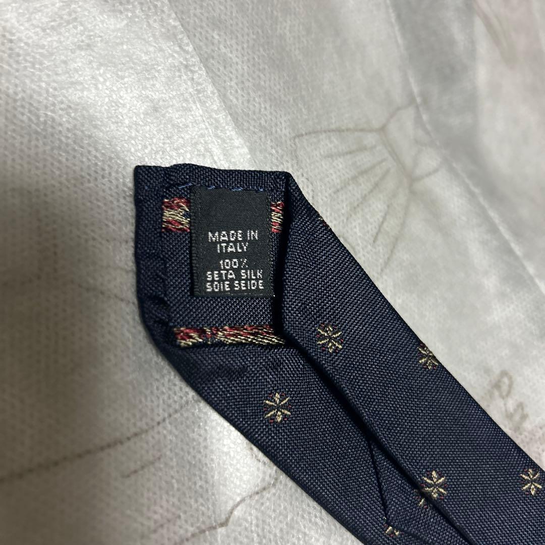 アットヴァンヌッチ　セッテピエゲ　ネイビー