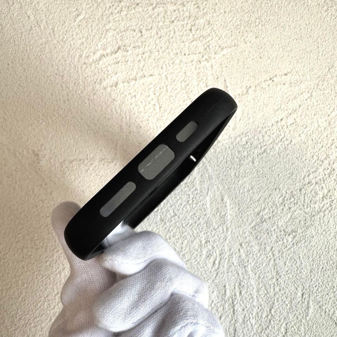 PRADA プラダ iPhone15Proケース キルティング ブラック