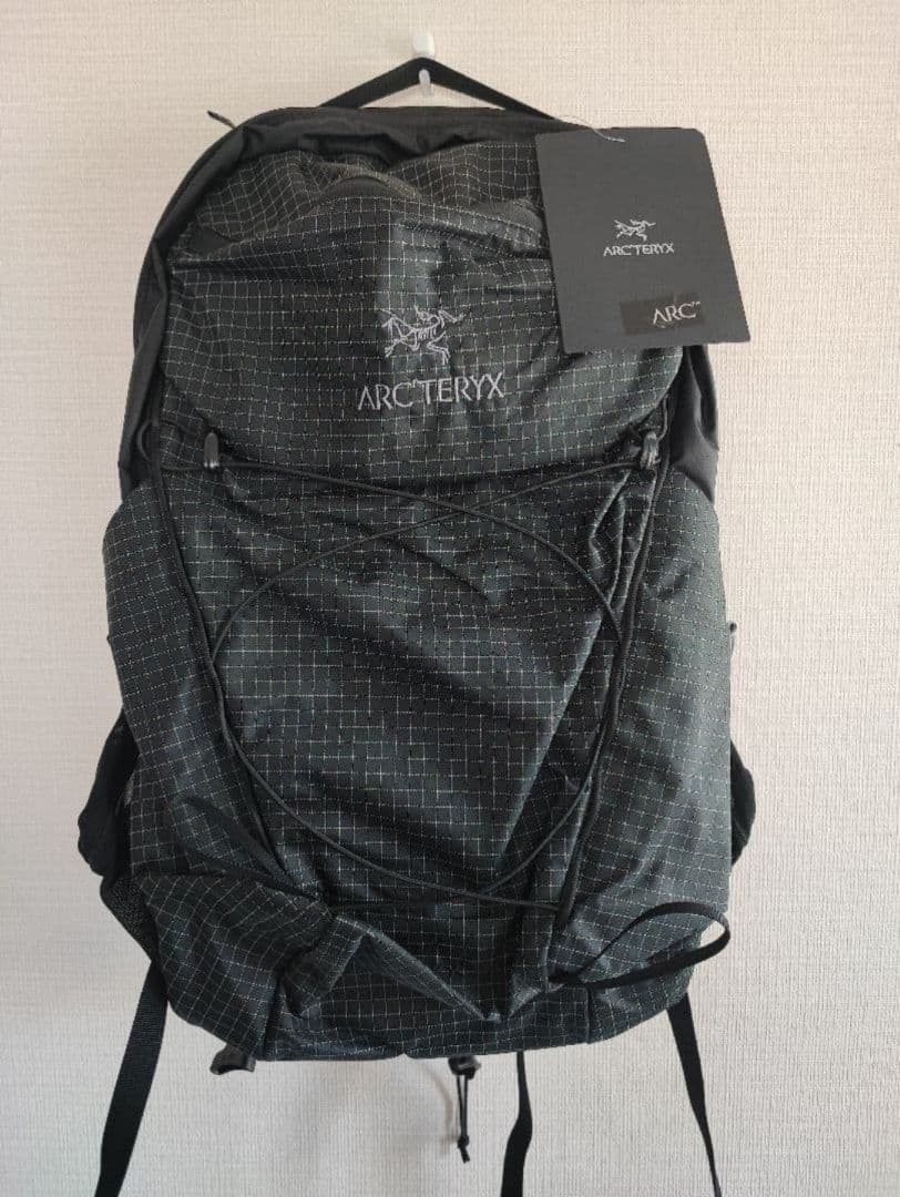 専用　新品未使用 アークテリクス Aerios18エアリオス18 ブラック