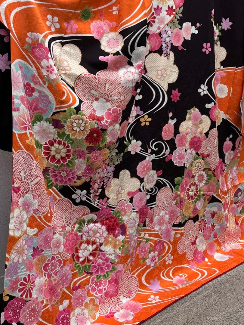 振袖 金彩 紋意匠 橙色×赤みの黒系 正絹 S161
