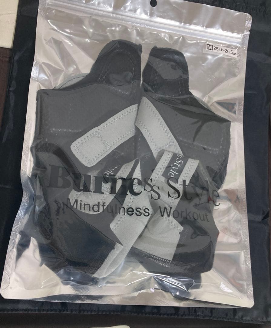 ほぼBurness Styleグローブシューズ新品ブラックギフト袋付