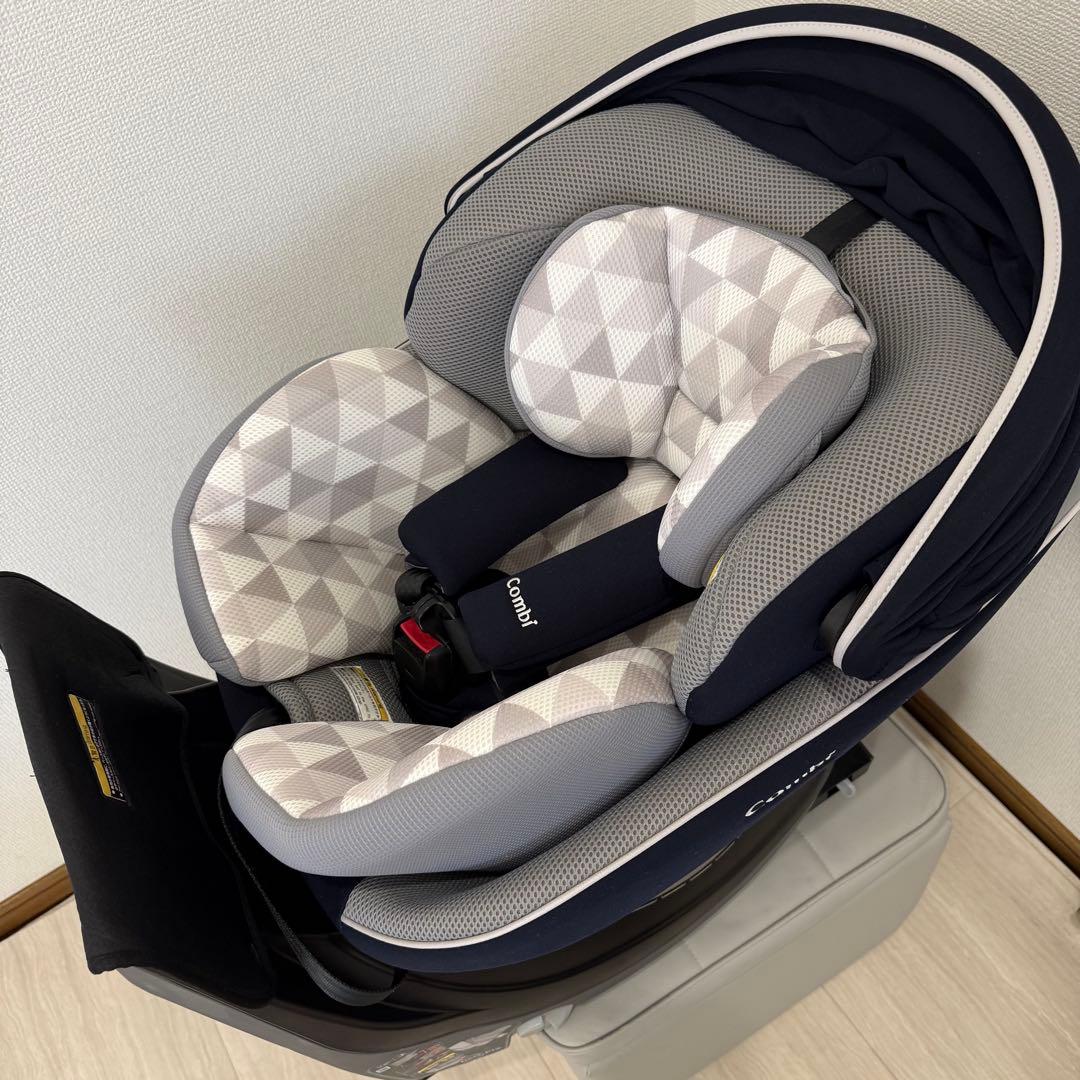 【極美品】コンビクルムーヴスマート JN-570 チャイルドシート