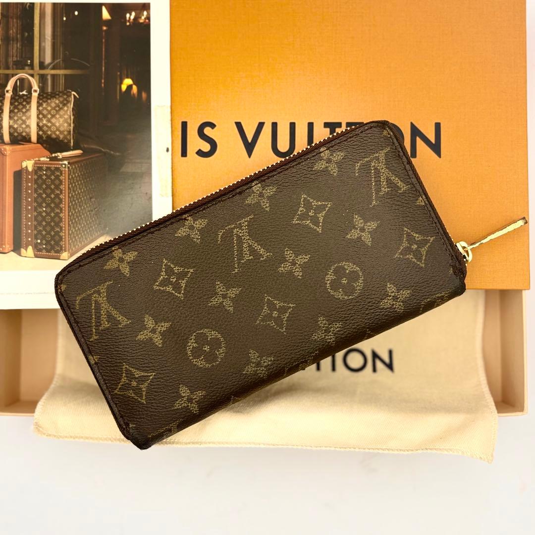 ルイヴィトン　モノグラム　ジッピーウォレット　M60017