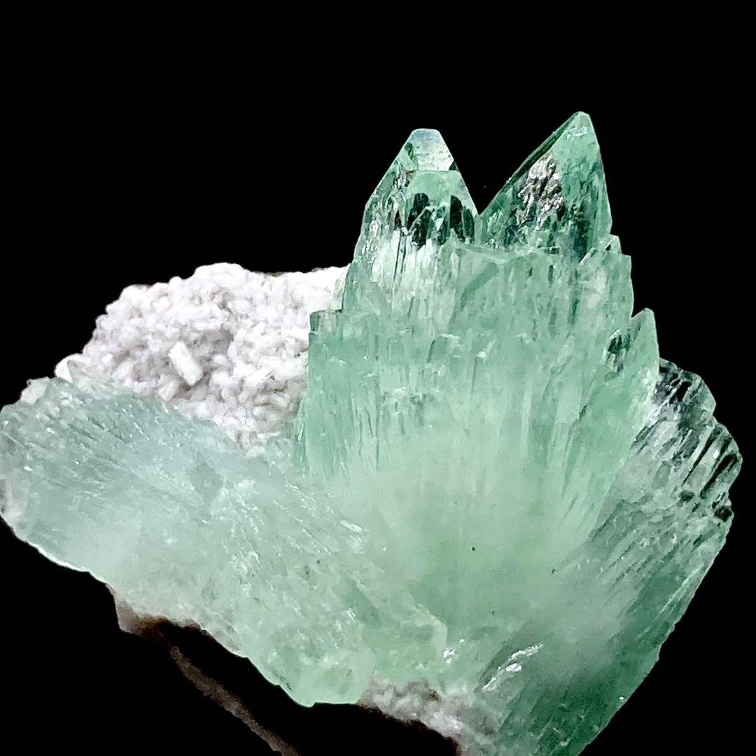 山*郎様 グリーンアポフィライト　アポフィライト　魚眼石　原石　鉱物標本　天然石