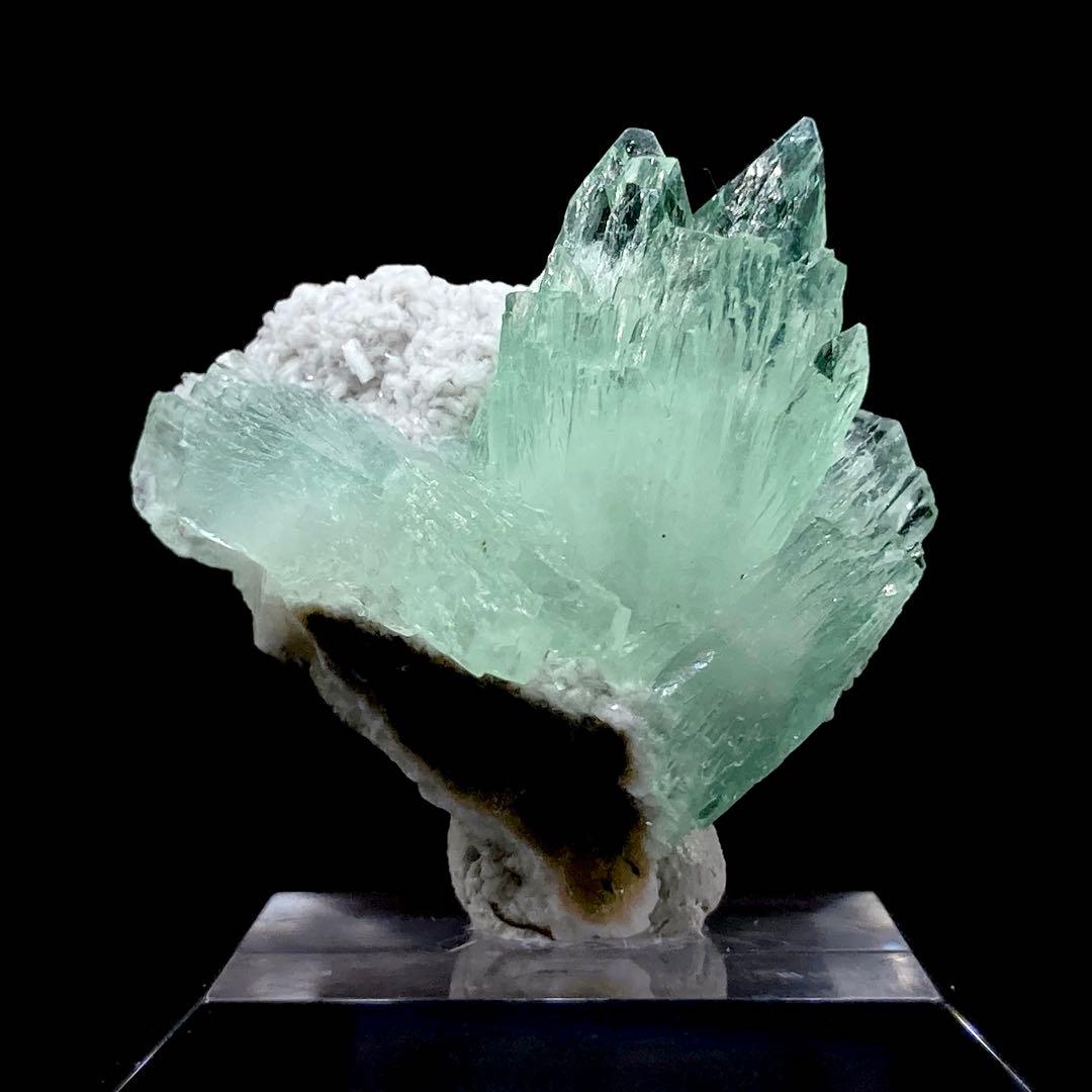 山*郎様 グリーンアポフィライト　アポフィライト　魚眼石　原石　鉱物標本　天然石