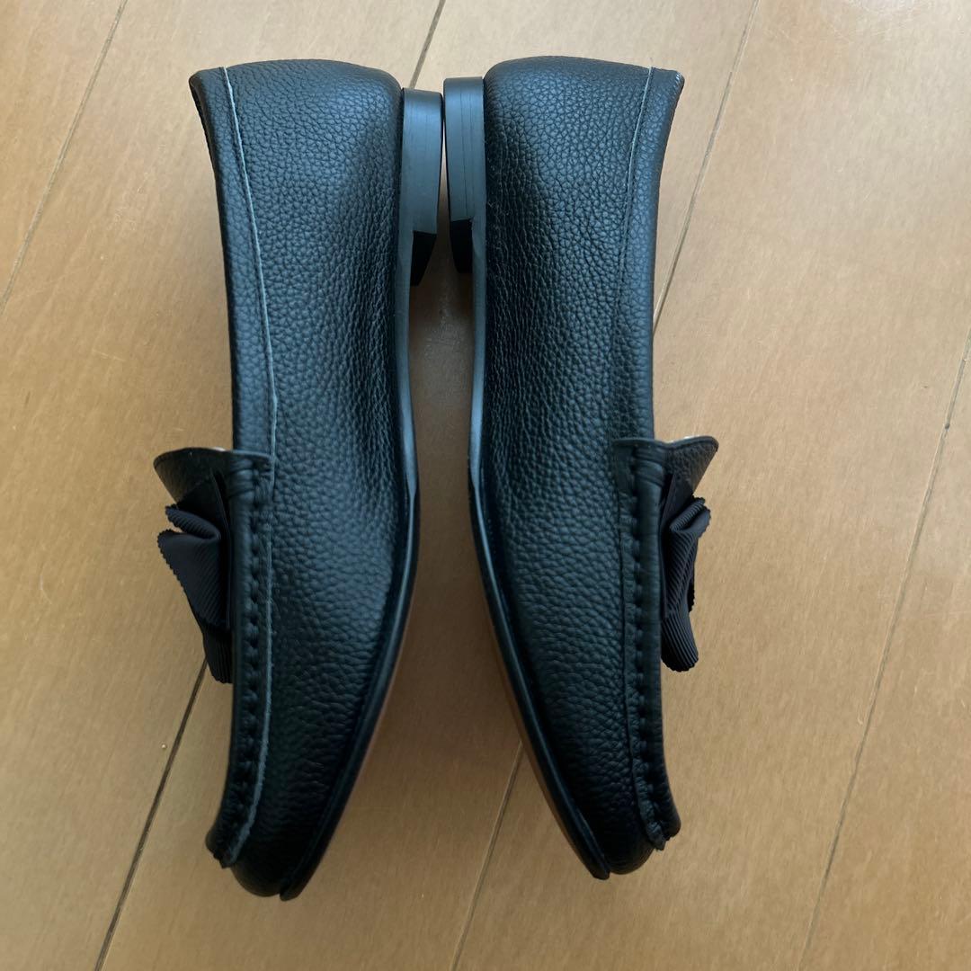 リボンモチーフドライビングシューズ 22cm