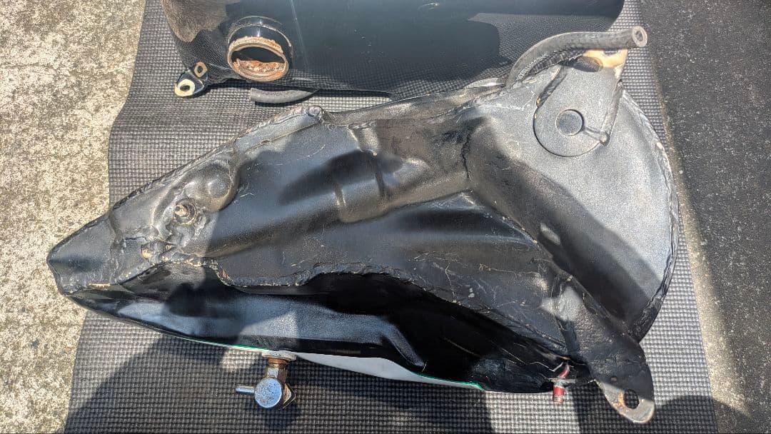 ショベル　FLH　分割フュエルタンク