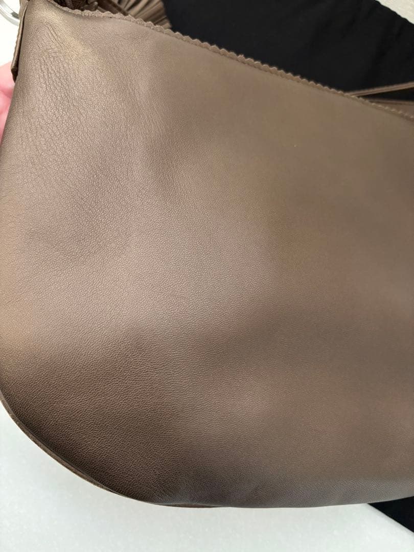 ロエベ　 ロゴデザイン ショルダーバッグ ブロンズ