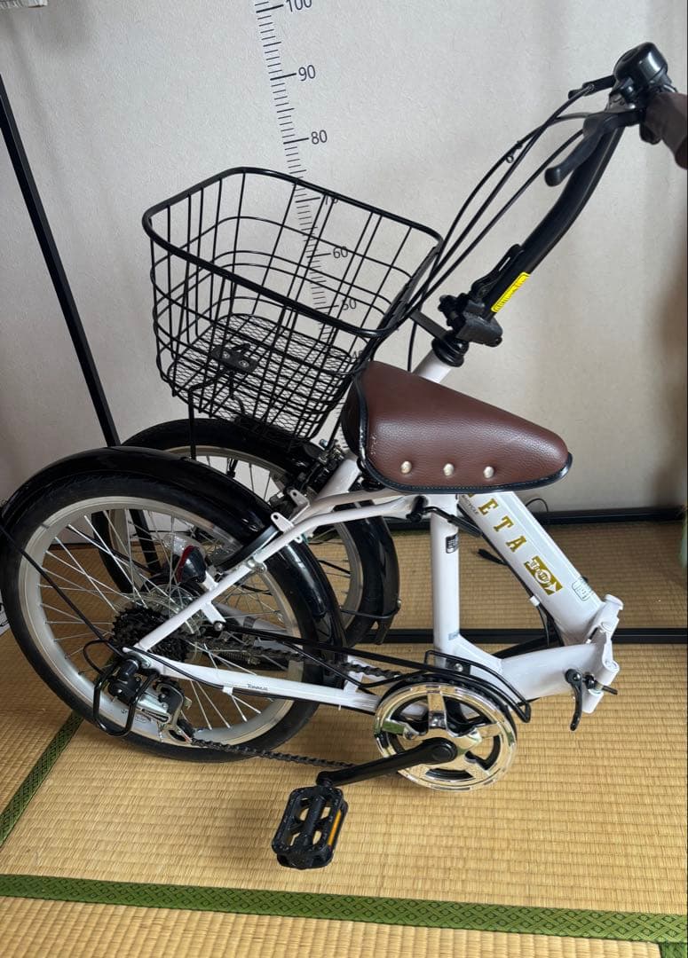 CHACLE折りたたみ車 ヴェレータ 外6HD ホワイト