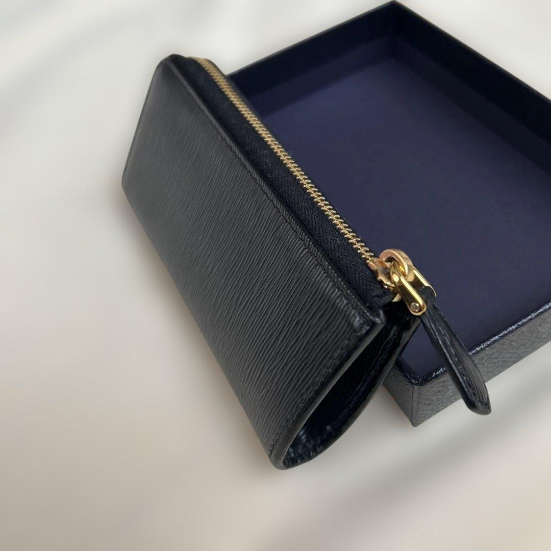 PRADA ブラック エピレザー キーケース