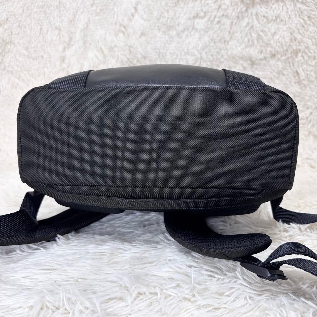 美品 トゥミ デイヴィス アルファブラボー ビジネスリュック レザー 黒