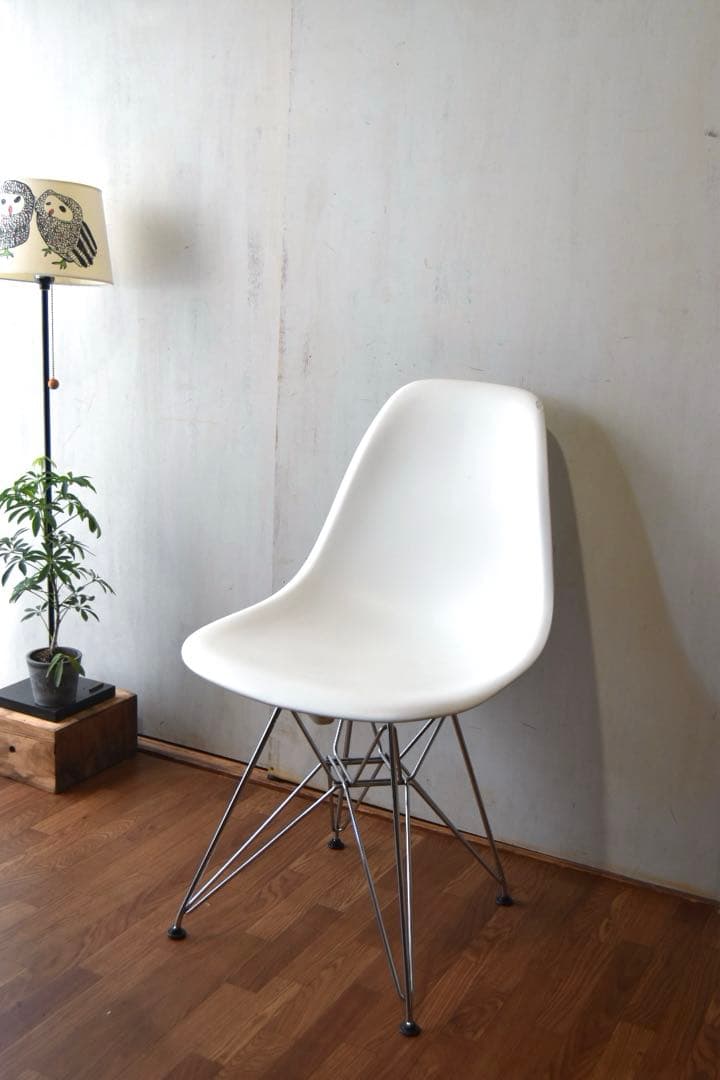 ダイニングチェア Vitra Eames Plastic chair