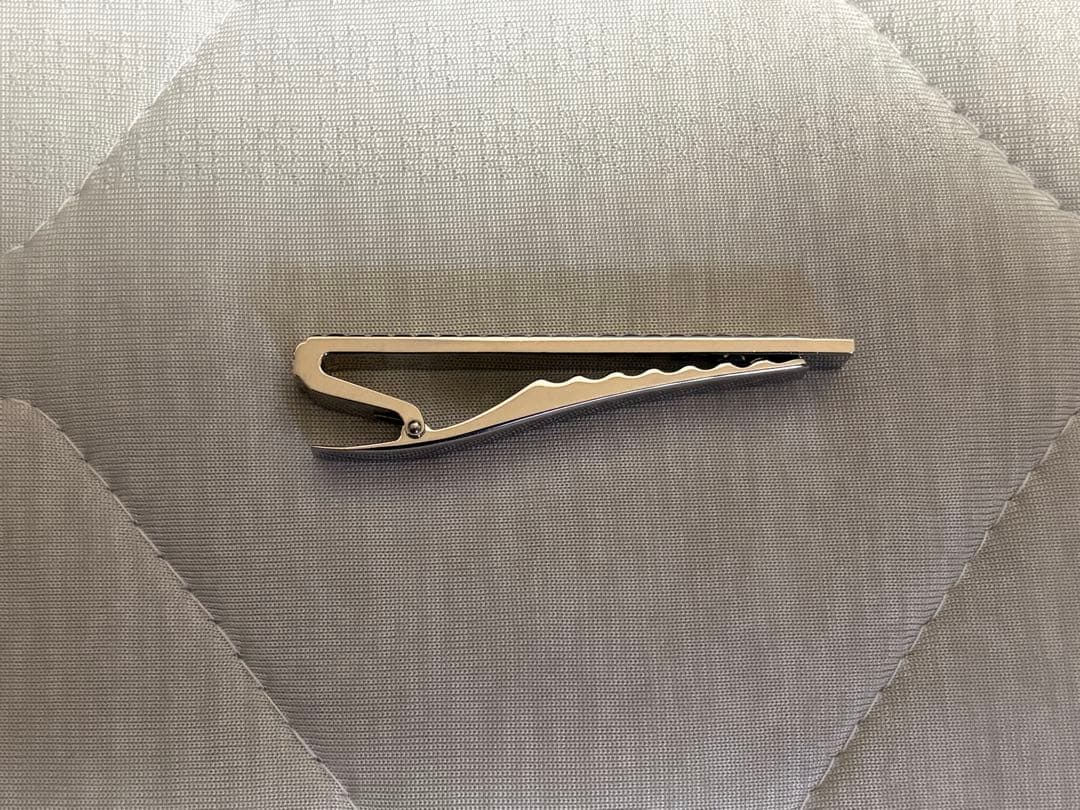 【tgcyn 】Louis Vuitton ルイヴィトン　ネクタイピン