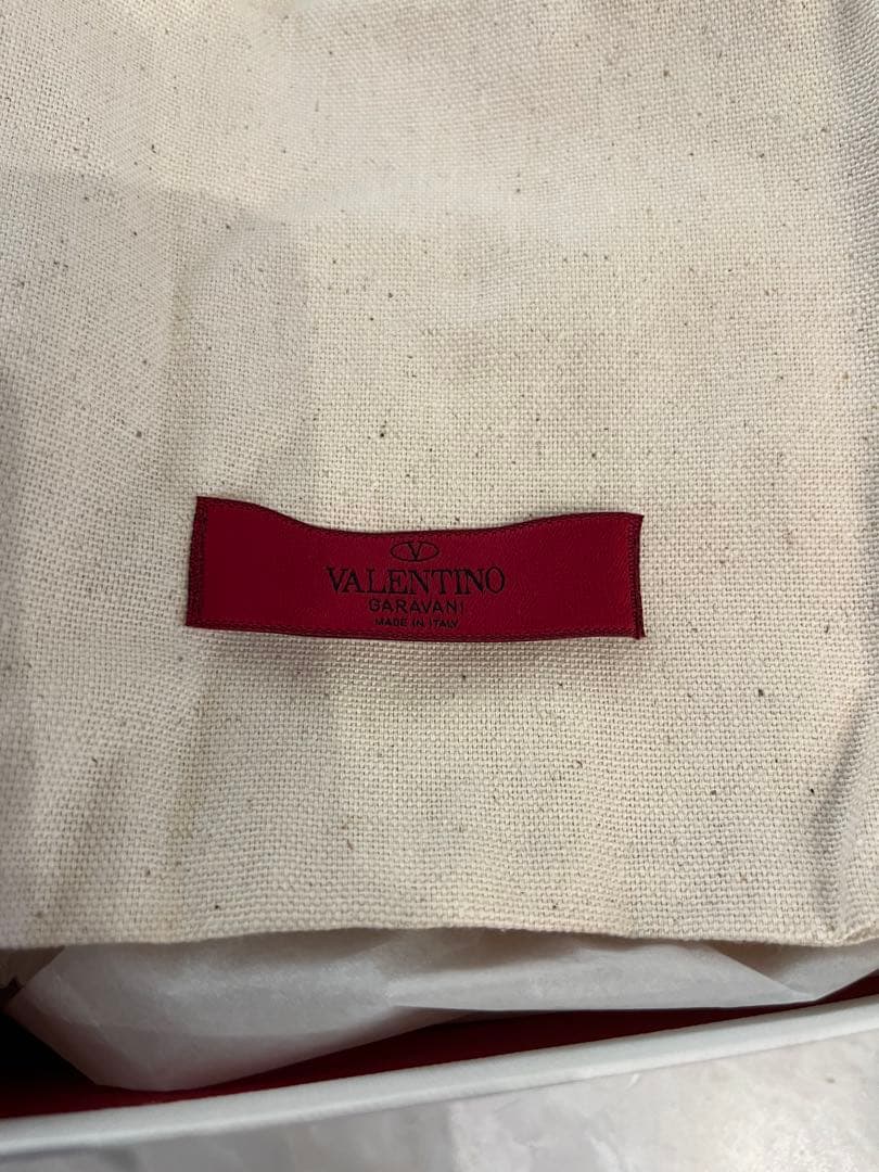 VALENTINO スタッズ付きストライプヒール