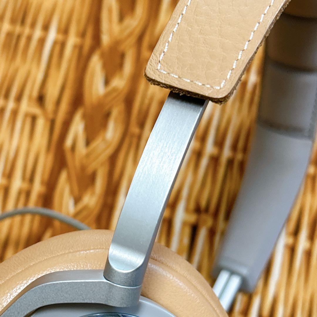 B&O BeoPlay H6オーバーイヤーヘッドフォン ナチュラル レザー 有線