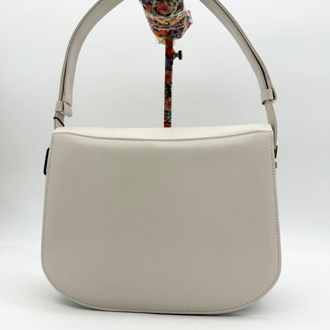 【激レア品】　ロジェヴィヴィエ　ワンショルダーバッグ　レザー　白　ロゴ　肩掛け◎