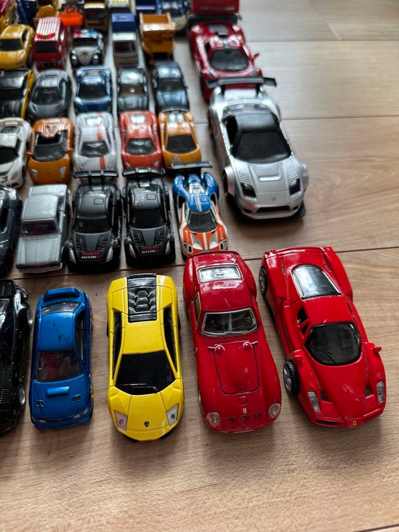 トミカ、トミカプレミアム、ホットウィール他70台まとめ売り　バラ売り不可
