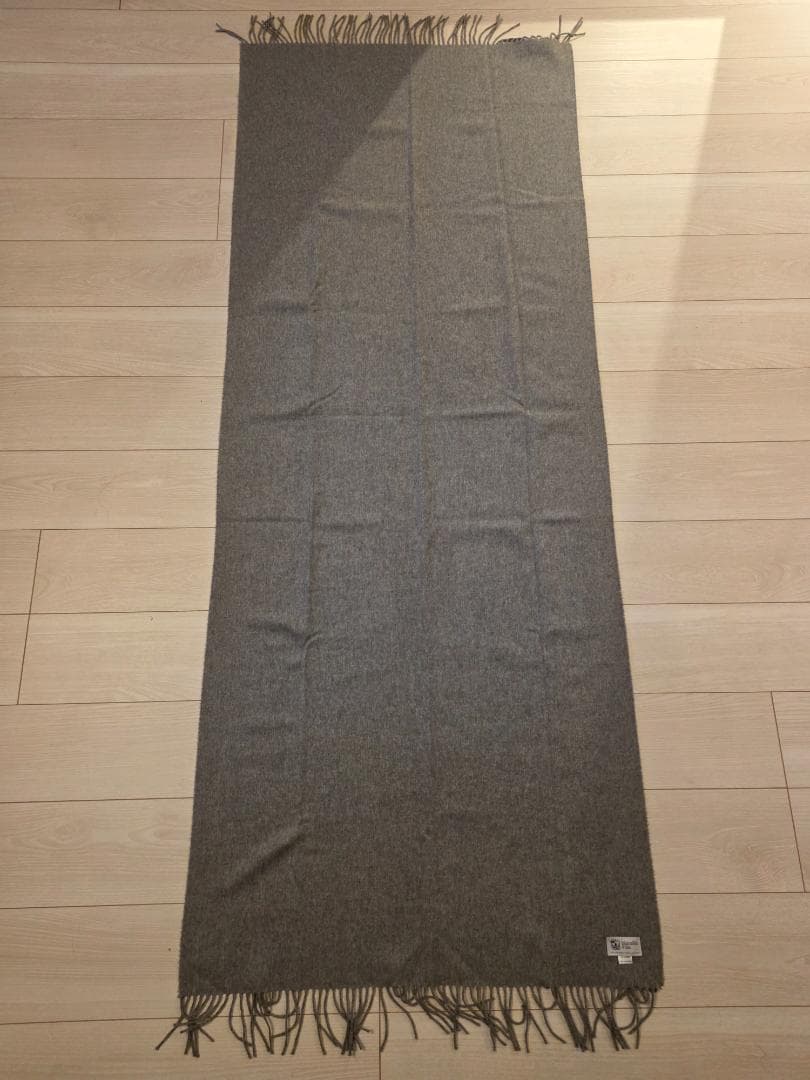 ジョンストンズ　カシミア100パーセント　大判ストール